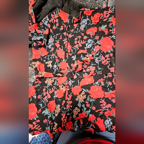 Women's XL floral romper shorts - Picture 2 of 2